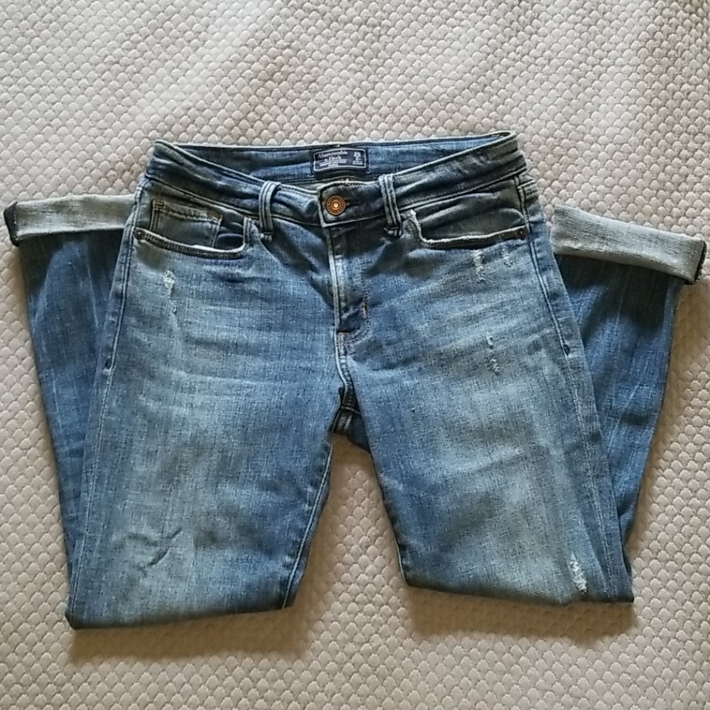 Distressed capris - Picture 1 of 3
